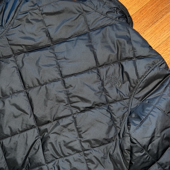 The North Face jacket - Picture 7 of 7